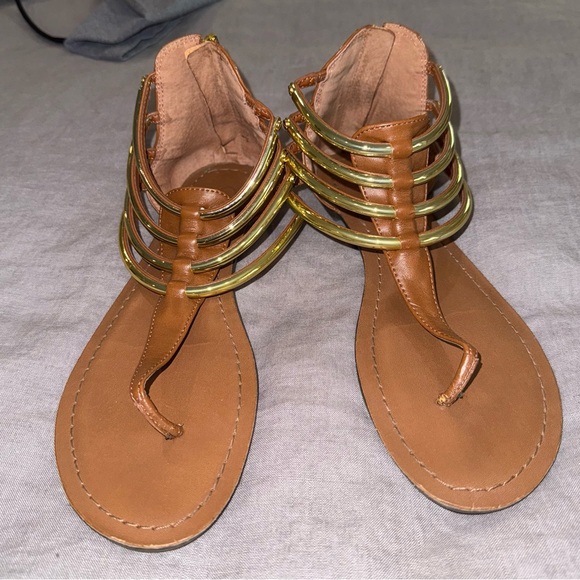 Jessica Simpson Gold and Tan Sandals with Leather Straps - Picture 1 of 4